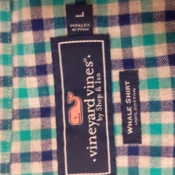 Men's L Vineyard Vines Lightweight Flannel Whale Shirt - Picture 3 of 3